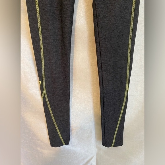 Victoria's Secret Pink  Yoga Pants Heathered Charcoal Ladies XSM - Picture 7 of 10